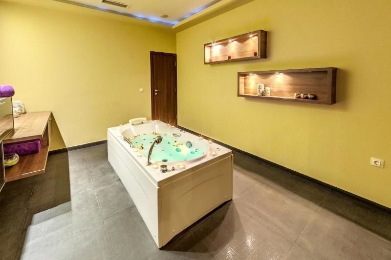 Отель Sana Spa Hotel Хисаря-14